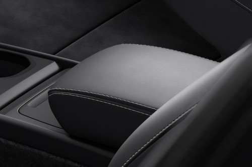 XC40 Front Center Divider