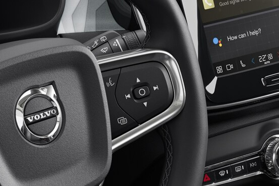 Volvo XC40 Recharge Multi Function Steering