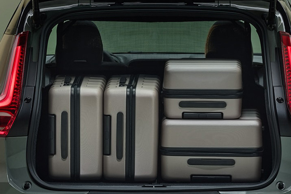 Storage Closer View of Volvo XC40 Recharge