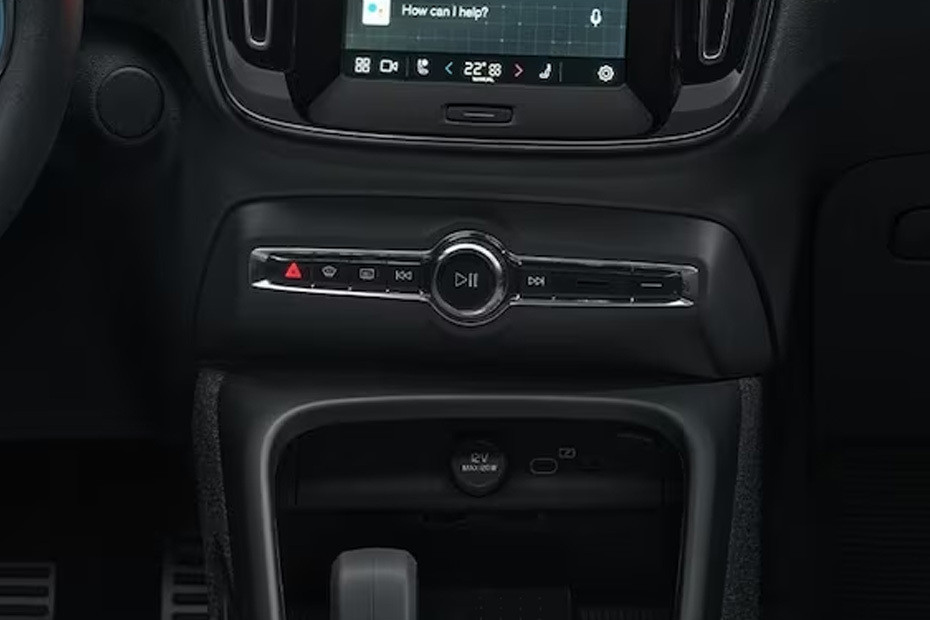 Front AC Controls of Volvo C40 Recharge