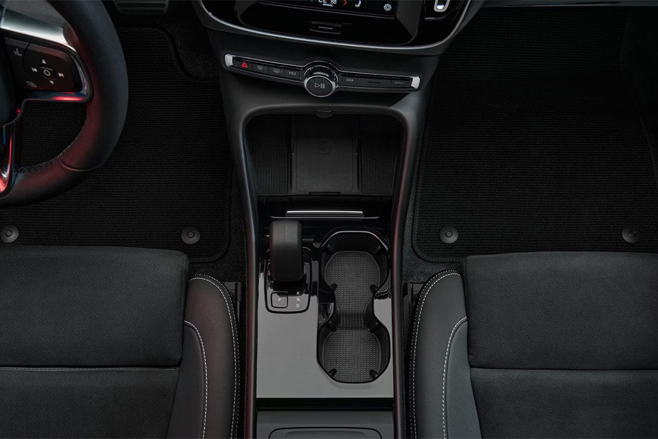 C40 Recharge Front Center Divider