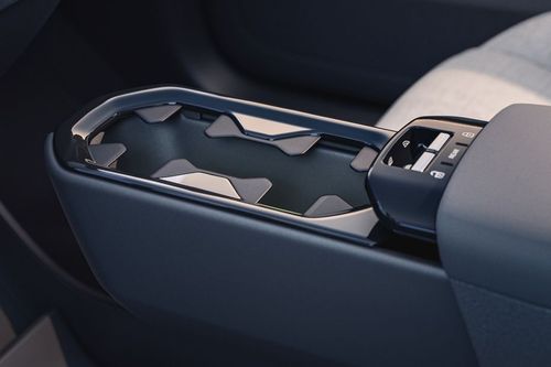 EX30 Cup Holders