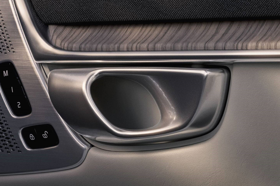 door handle interior of Volvo S90 2026