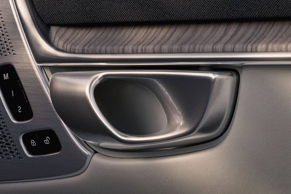 door handle interior of Volvo S90 2026