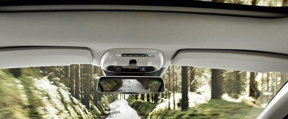 V40 Cross Country Courtesy Lamps