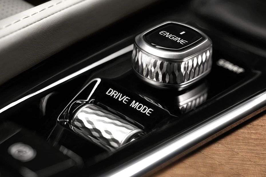 Center Controls of Volvo XC90 (2022-2022)