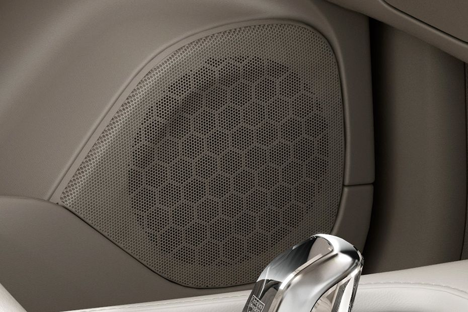 Speakers View of Volvo XC90 (2022-2022)