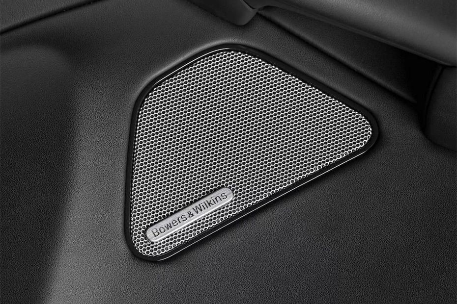 Speakers View of Maserati Levante