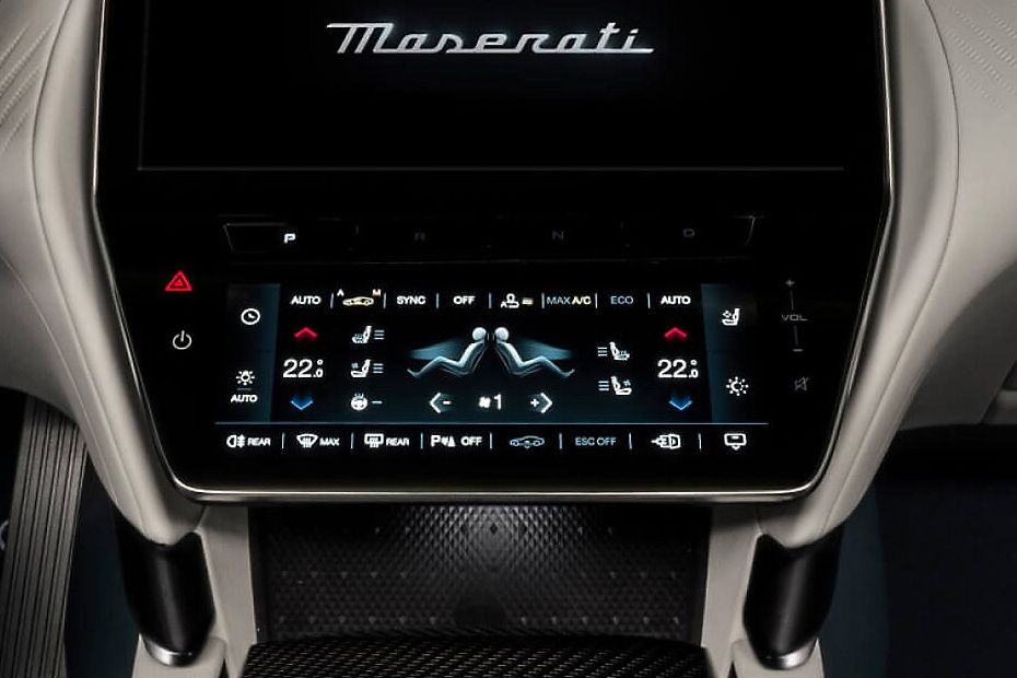 Front AC Controls of Maserati GranTurismo