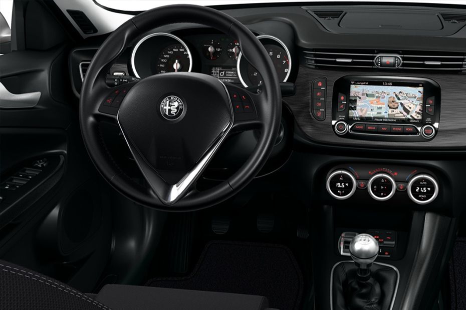 Giulietta Center Console