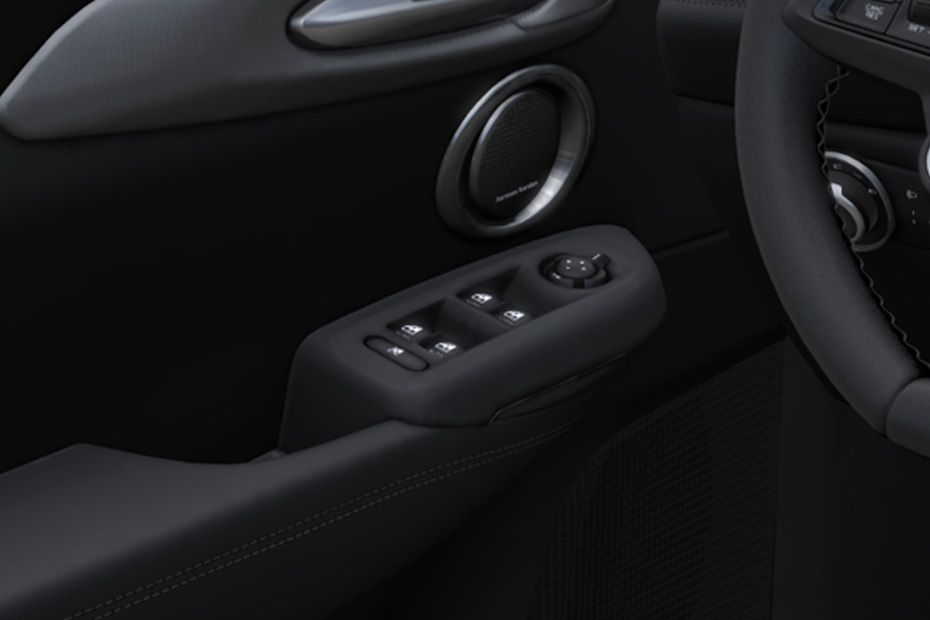 Alfa Romeo Tonale Drivers Side In Side Door Controls