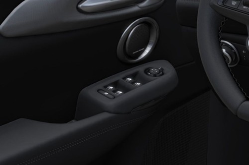 Alfa Romeo Tonale Drivers Side In Side Door Controls