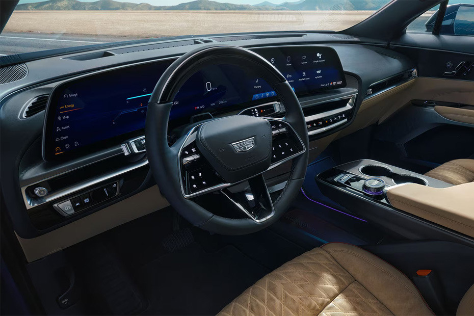 Dashboard View of LYRIQ