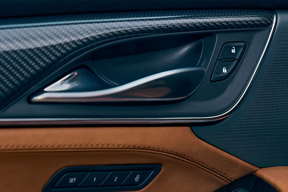 door handle interior of Cadillac CT5