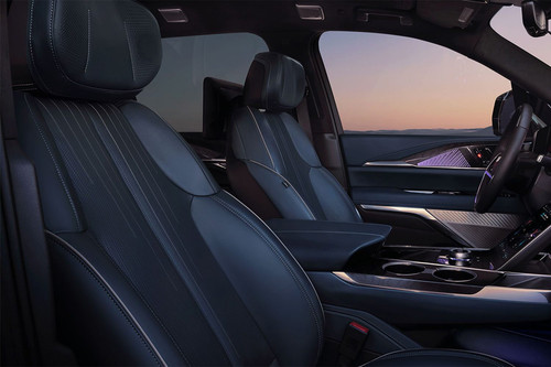 ESCALADE IQ Front Seats
