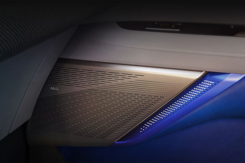 Speakers View of Cadillac Optiq