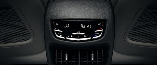SRX Crossover Rear AC Controls