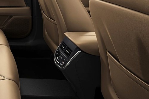 XTS Rear AC Controls