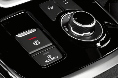 Center Controls of Isuzu Mu x