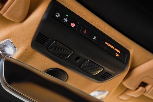 CORVETTE E-RAY Courtesy Lamps