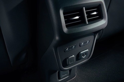 Equinox Rear AC Controls