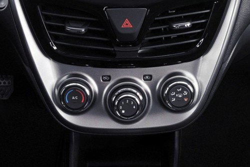 Front AC Controls of Chevrolet Spark