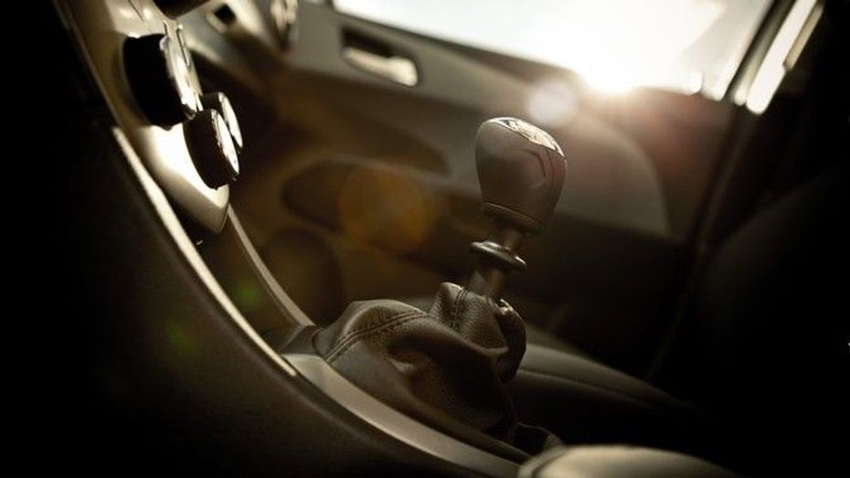 Chevrolet Sonic Gear Shifter