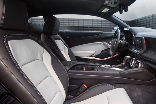 Chevrolet Camaro Passengers View