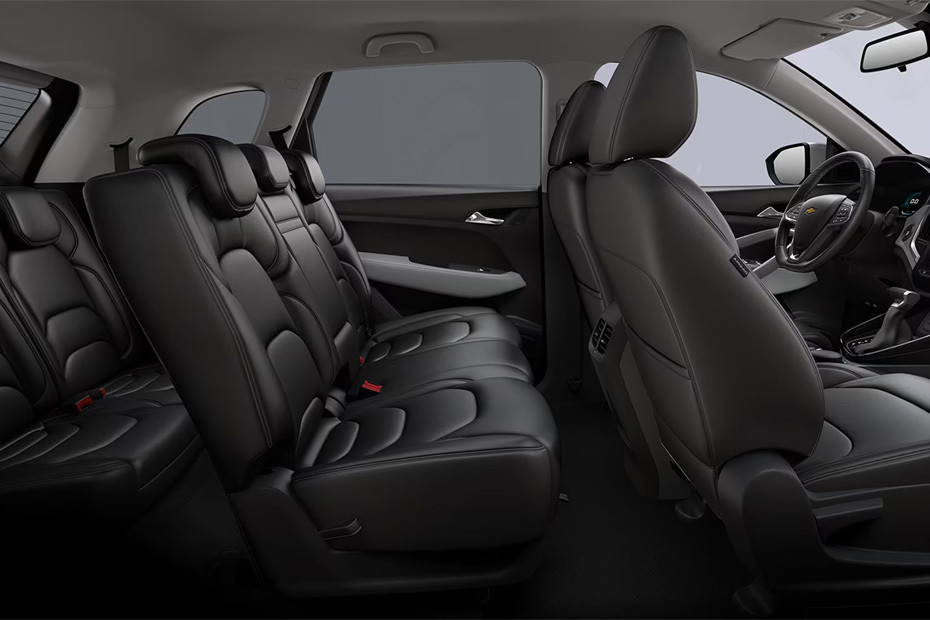 Chevrolet Captiva Front And Rear Seats Together