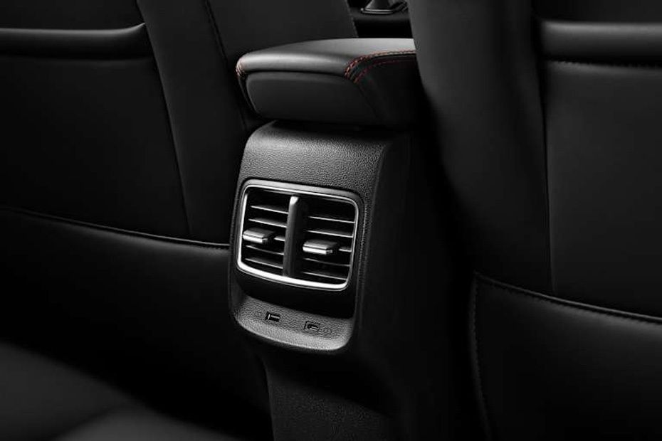 ZS EV Rear AC Controls