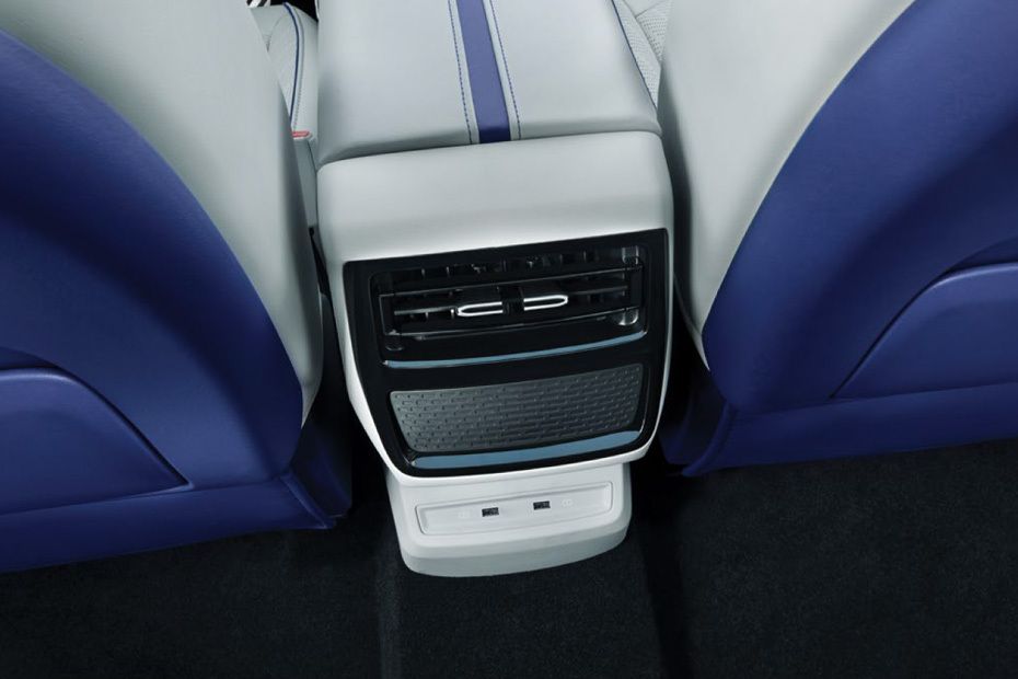 Whale Rear AC Controls