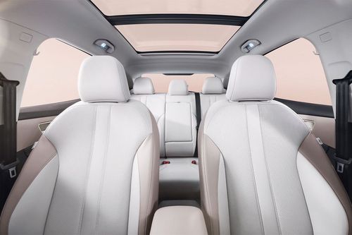 MG ES5 Front And Rear Seats Together
