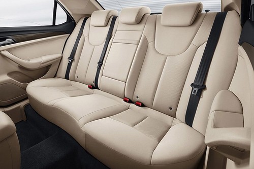 MG 360 Rear Seats