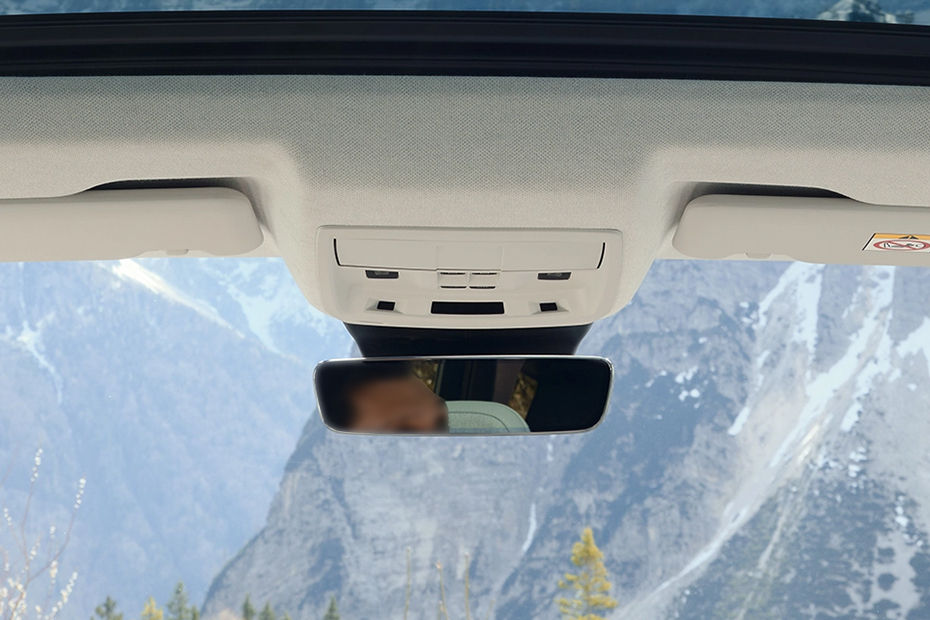 C5 Aircross Courtesy Lamps