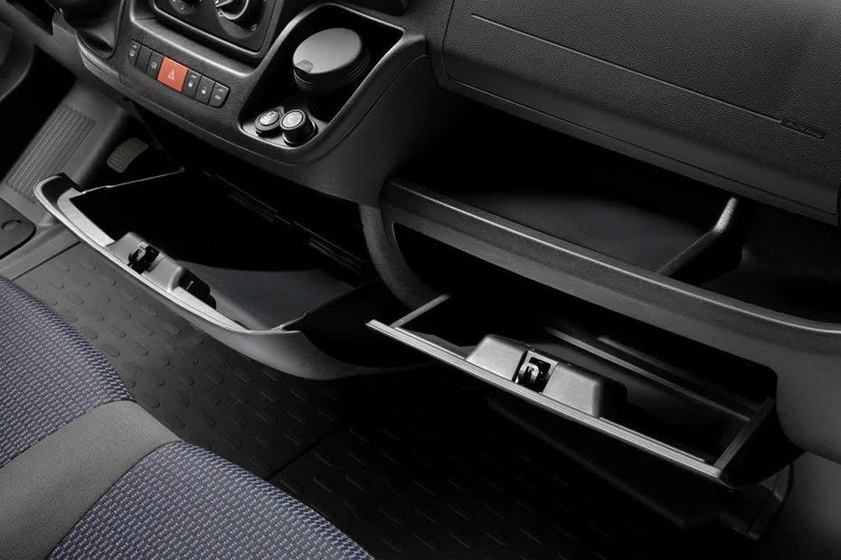 Citroen Jumper Glove Box Open