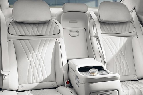 Genesis G90 Rear Seats