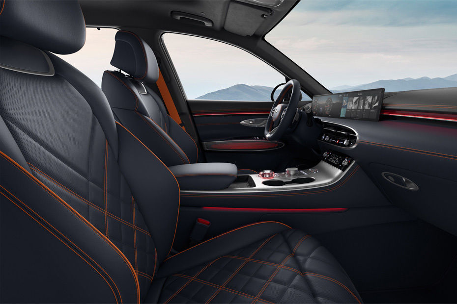 GV70 Front Seats