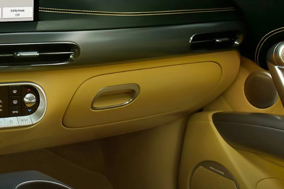 Genesis GV 60 Glove Box