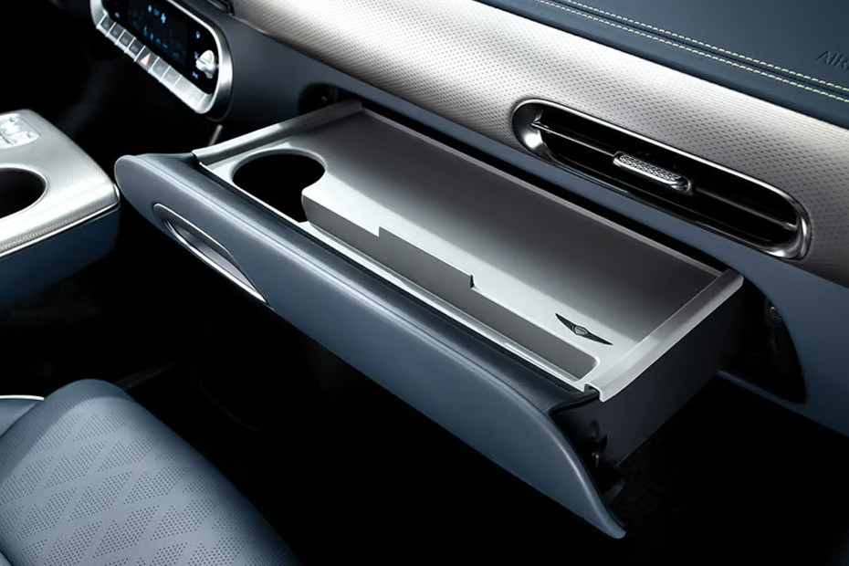 Genesis GV 60 Glove Box Open