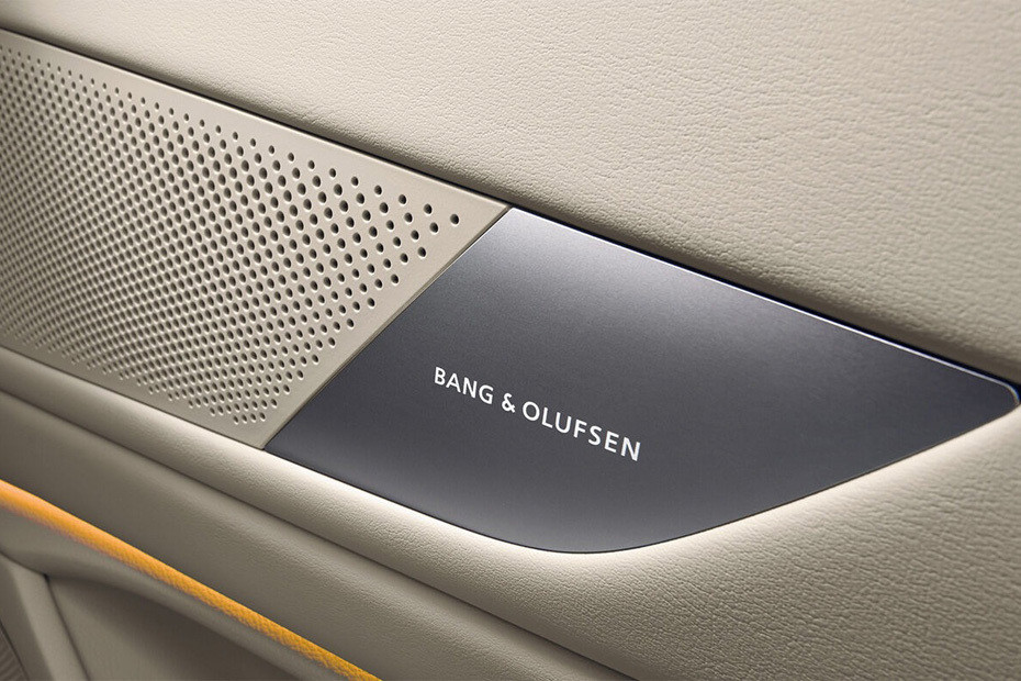 Speakers View of Genesis G80