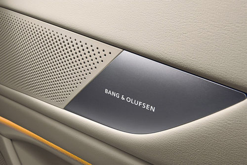 Speakers View of Genesis G80