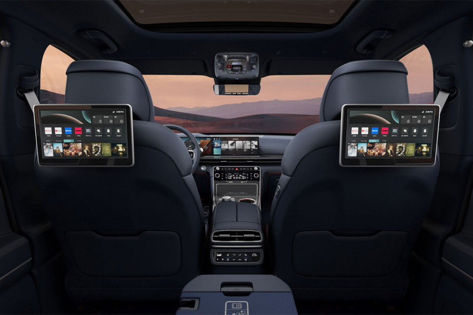 Rear Seat Entertainment of Genesis GV80 Coupe