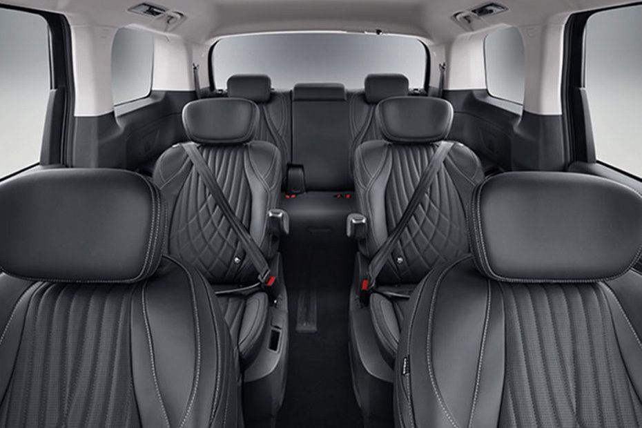 Maxus G90 Front And Rear Seats Together