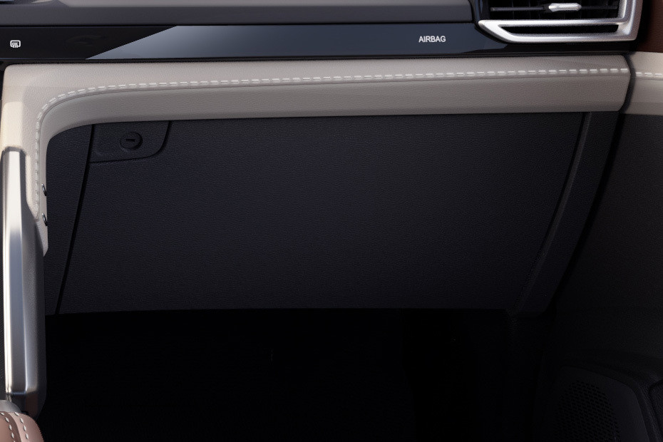 Maxus T90 Glove Box