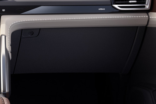Maxus T90 Glove Box