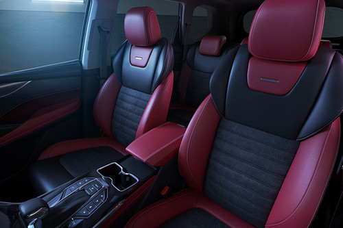 D60 MAX Front Seats