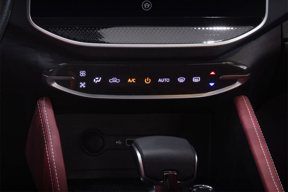 Front AC Controls of Maxus T70