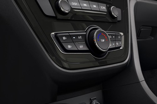 Front AC Controls of Changan ALSVIN V7