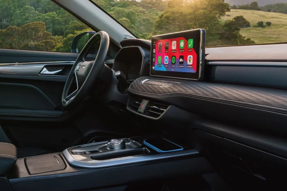 Jolion Pro Center Console