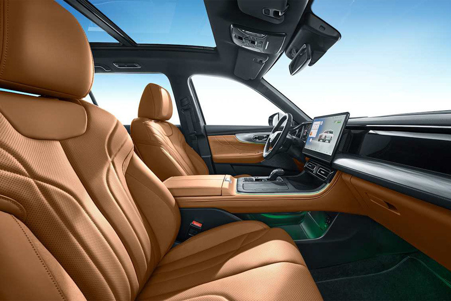 GS8 Traveller Front Seats
